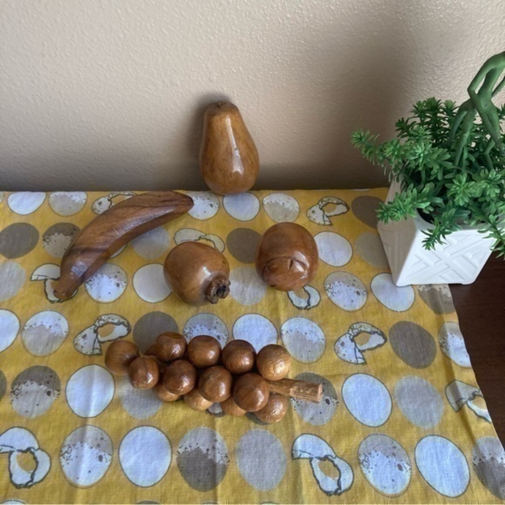 Vintage look assorted wooden fruit set of 5
